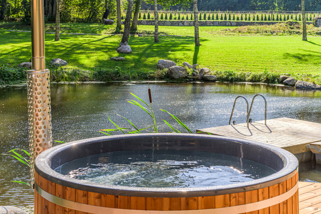 Meremõisa minihouses I Vacation rentals in Estonia I Hot tube sauna